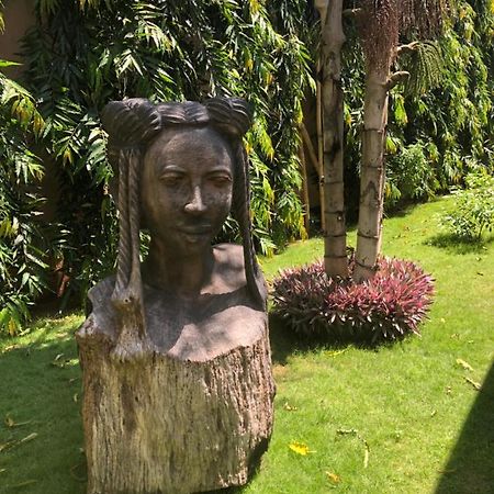 Hotel Nomads Lomé Exterior foto